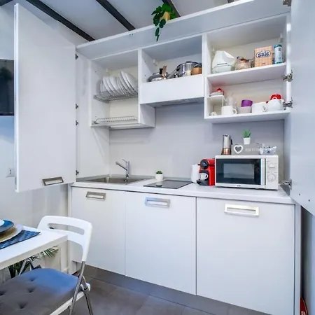 아파트 Close Station New Mini Loft Ac Wifi