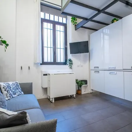 Close Station New Mini Loft Ac Wifi 아파트 밀라노