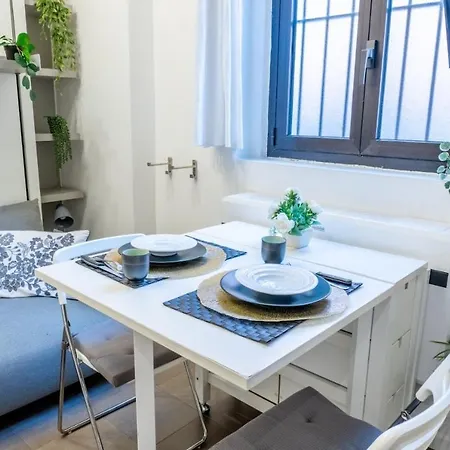 아파트 Close Station New Mini Loft Ac Wifi *