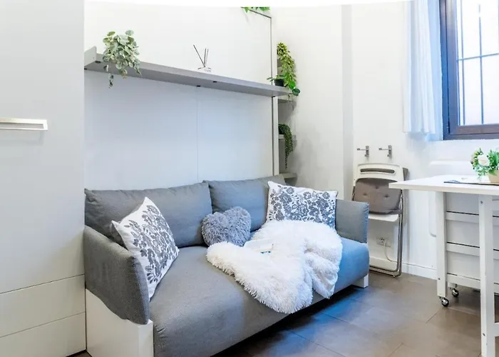 Close Station New Mini Loft Ac Wifi アパート